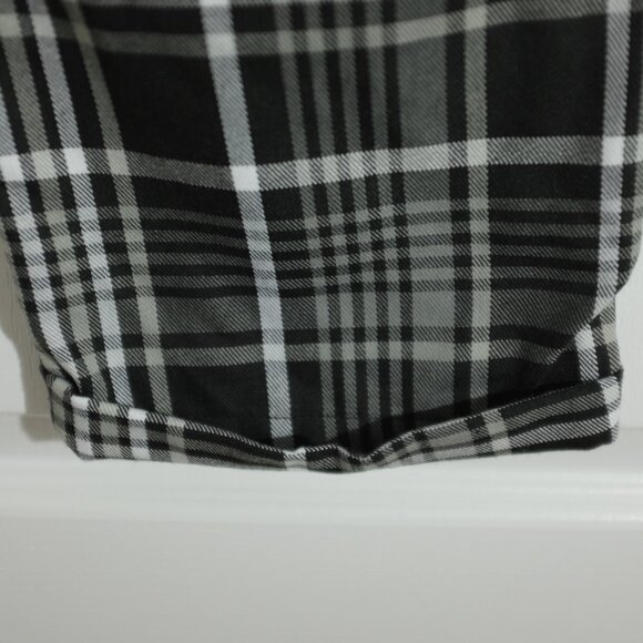COPY - Ardene black and white plaid rolled edge pants - Picture 4 of 4